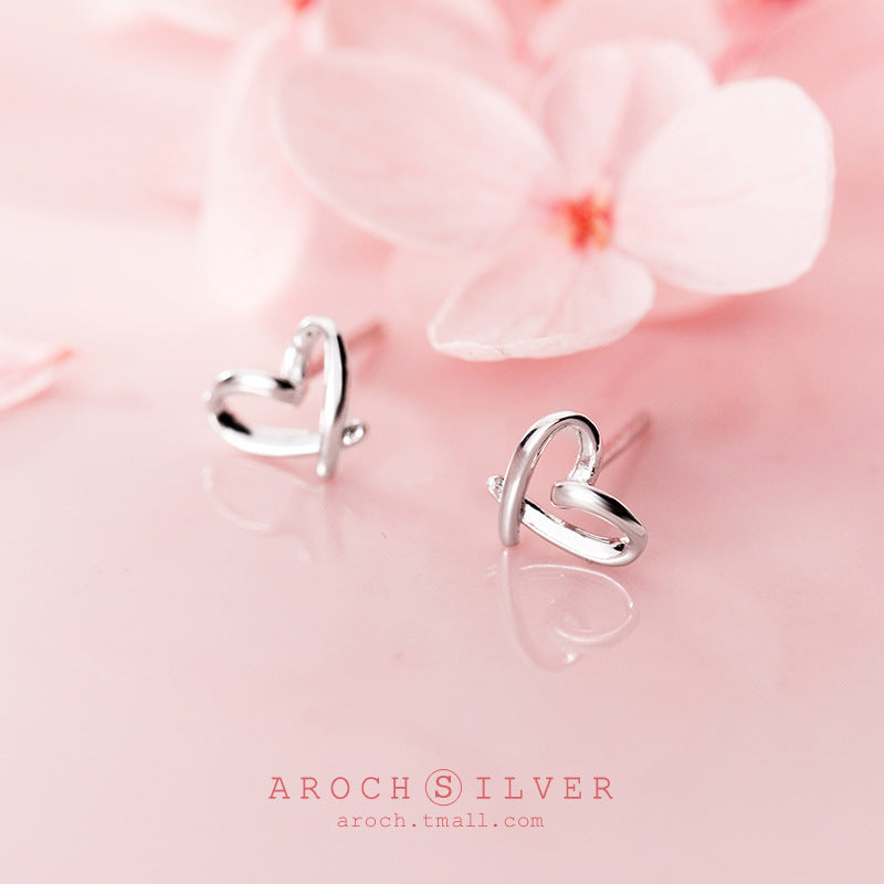 Women's Sier For Style Simple Hollow Heart-shaped Sweet Earrings