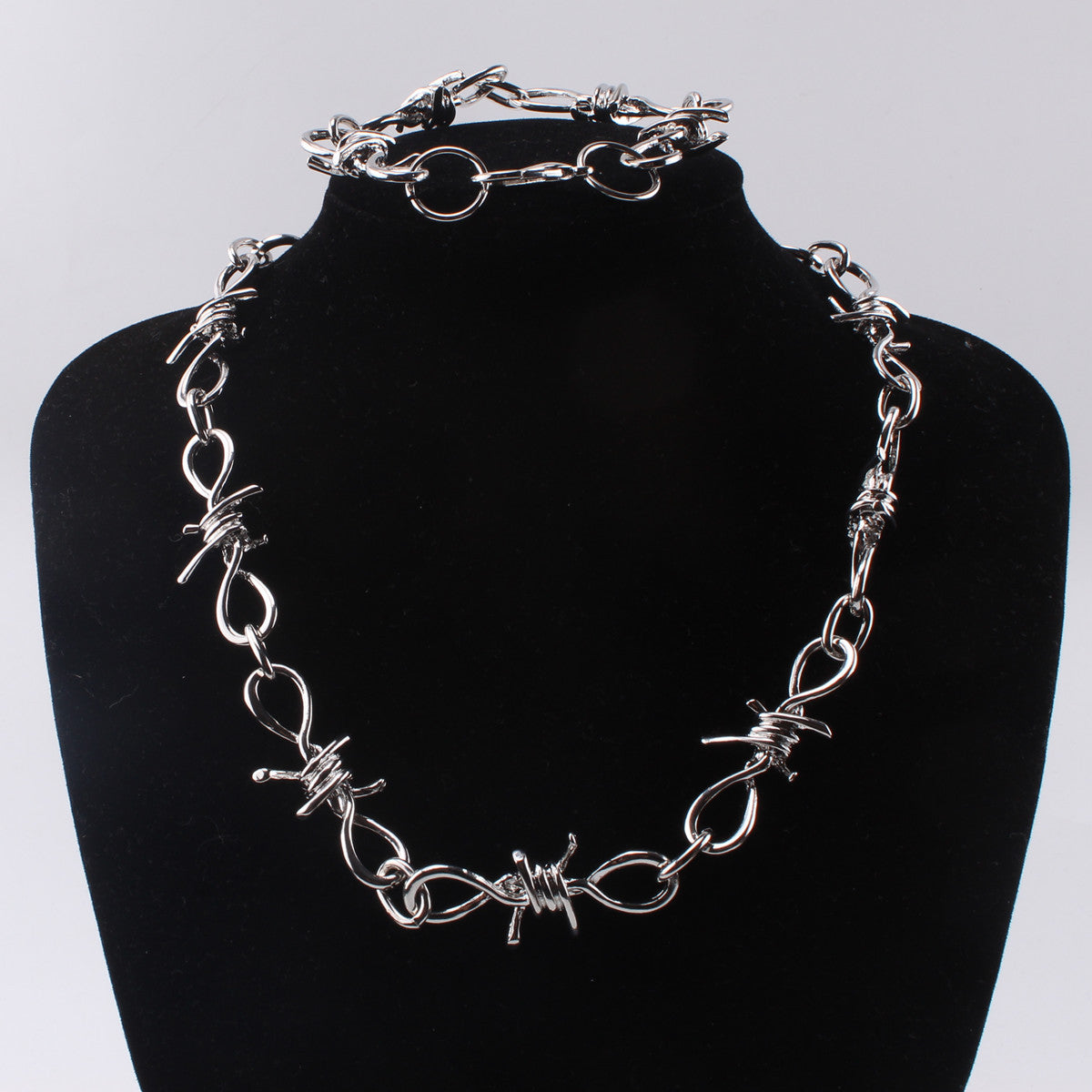 Women's Style Metal Thorns Punk Hip Hop Trendy Cool Clavicle Necklaces