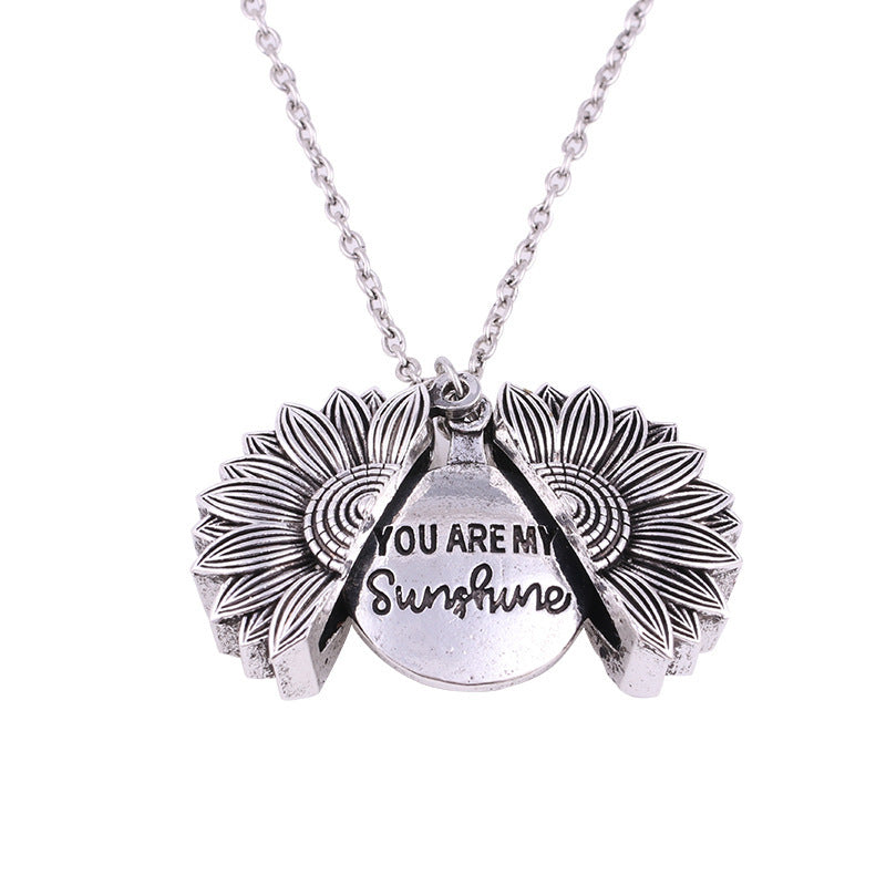 Flower Shape Alloy Sunflower Carved Couple Necklaces