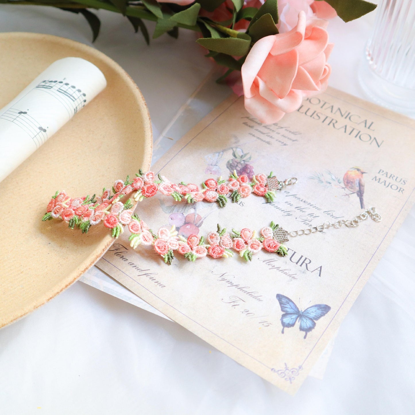Women's Lace Embroidered Flower Neck Band Clavicle Necklaces