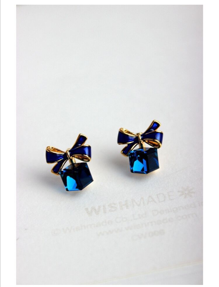 Women's Fashion Ornament Bowknot Crystal Cube For Rings