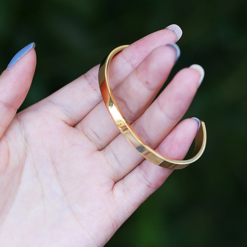 Men's Fashion Simple Titanium Steel Gold Plated Shaped Open Bracelets