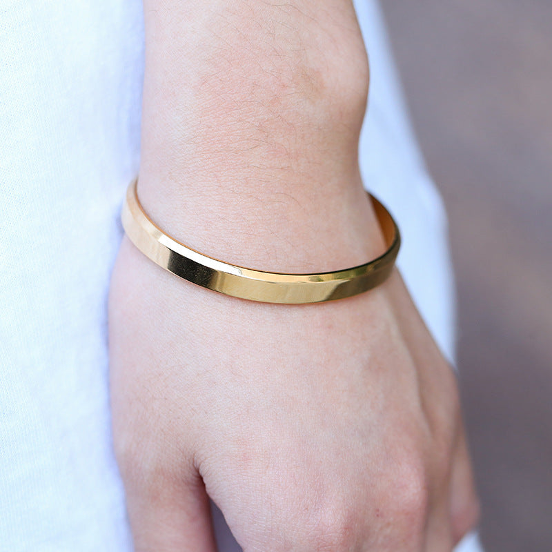 Men's Fashion Simple Titanium Steel Gold Plated Shaped Open Bracelets