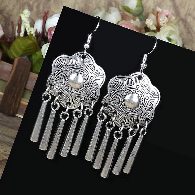 Retro National Style Small Handmade Tibetan Sier Earrings