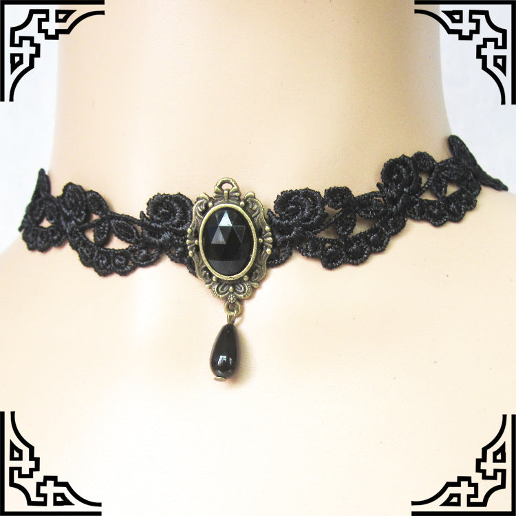 Black Lace Vintage Red Crystal Short Necklaces
