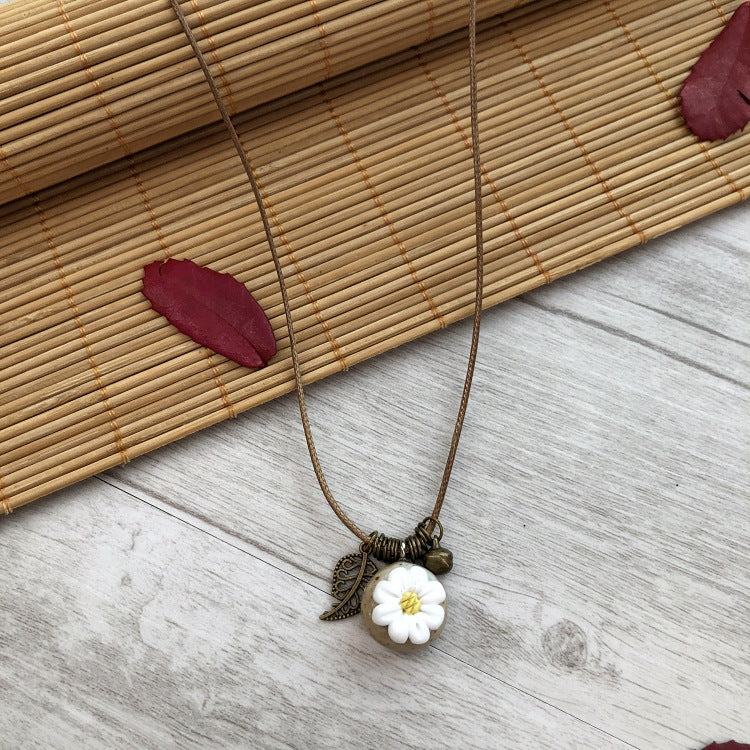 Women's Handmade Retro Sweet Fresh Ceramic Pinch Pendants