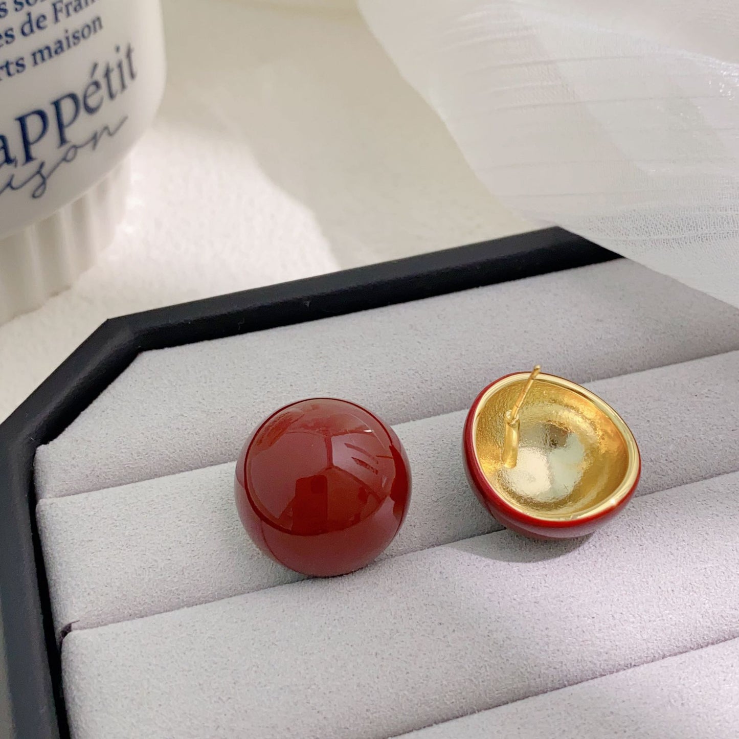 Women's French Retro Red Enamel Drip Glazed Earrings