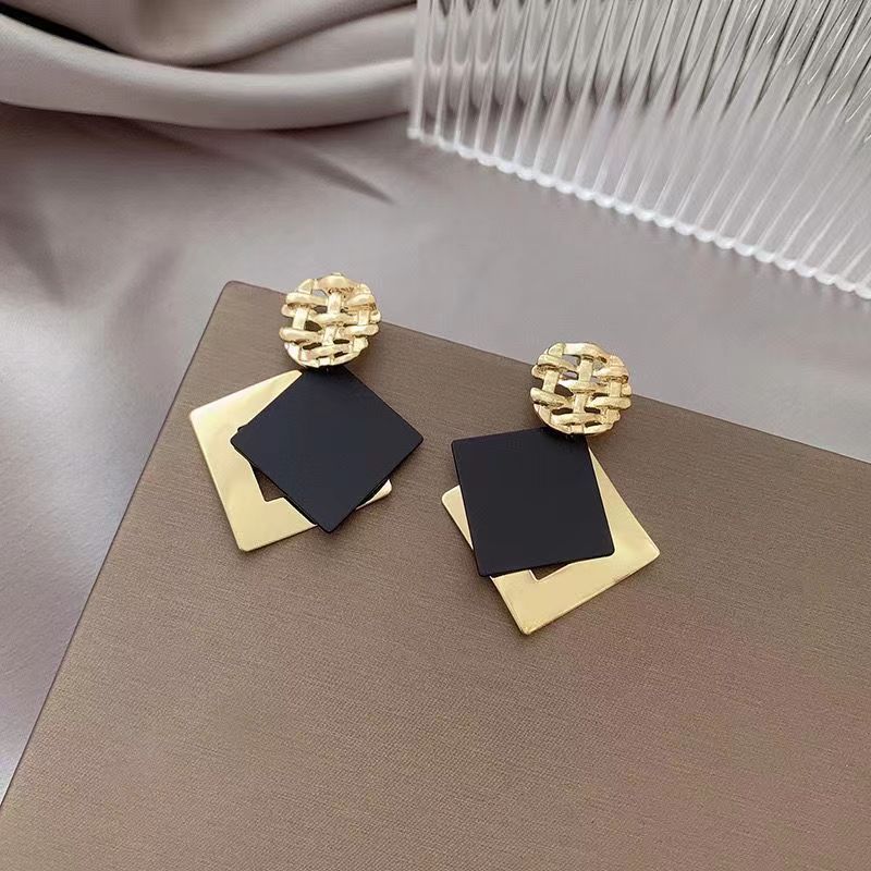 Women's Big Diamond Geometric Niche Design Trendy Earrings
