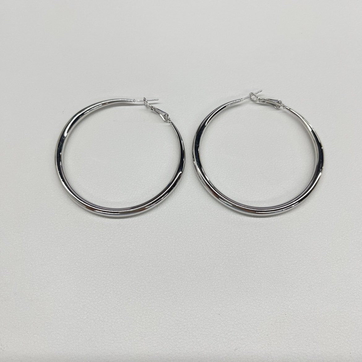 Women's Wind Irregular Twisted Ear Unique High Sense Earrings