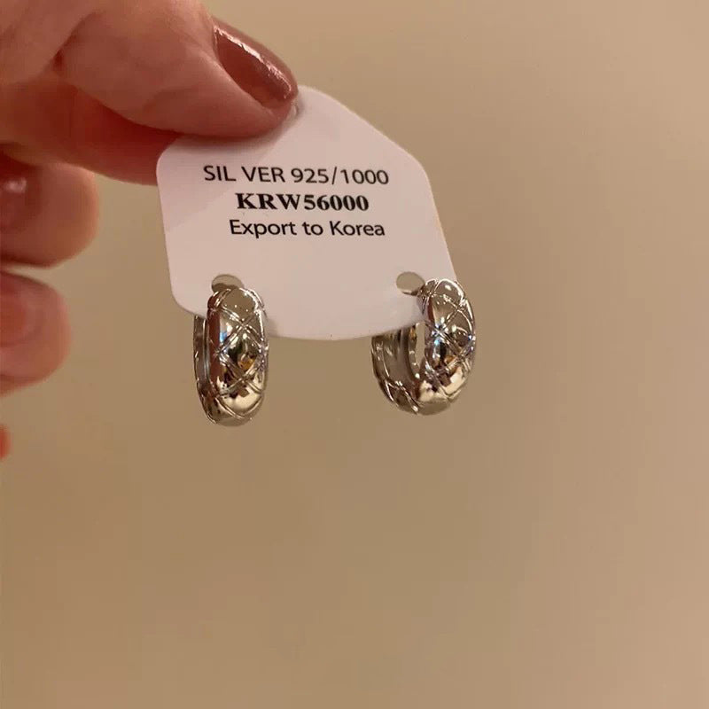 Women's Geometric Ellipse Simple Ear Clip Fashionable Elegant High-grade Rings