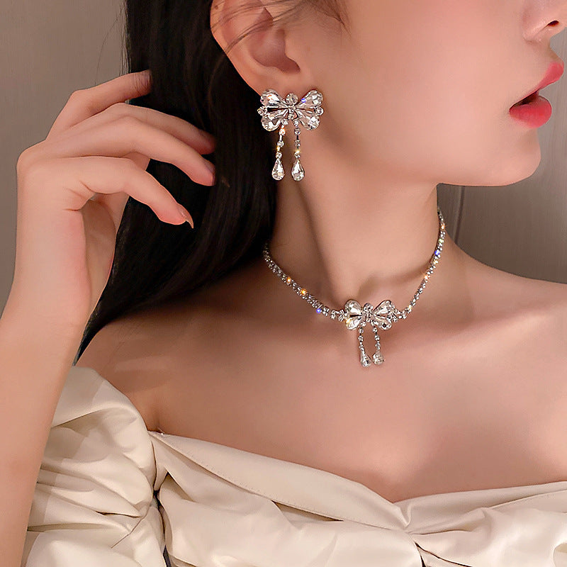 Women's Bow Clavicle Affordable Luxury Fashion Elegant Necklaces