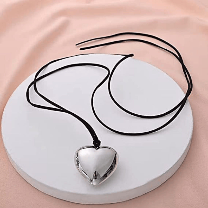 Long Woven Black Rope Metal Heart Female Niche Retro Personality Necklaces