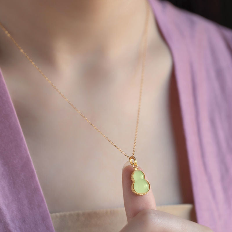 Women's Luxury Minority Simple Advanced Design Clavicle Chain Fu Necklaces