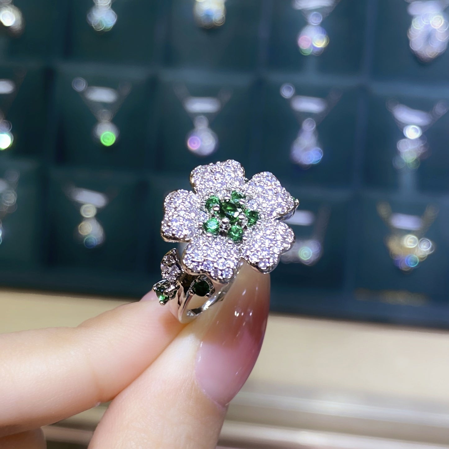 Women's Flower Necklet Set Temperament Bride Wedding Dress Pendants