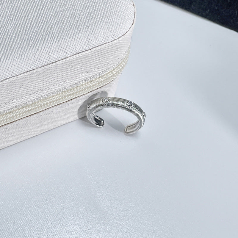 Exquisite Expensive Brushed Clover Female Cold Simple High Rings
