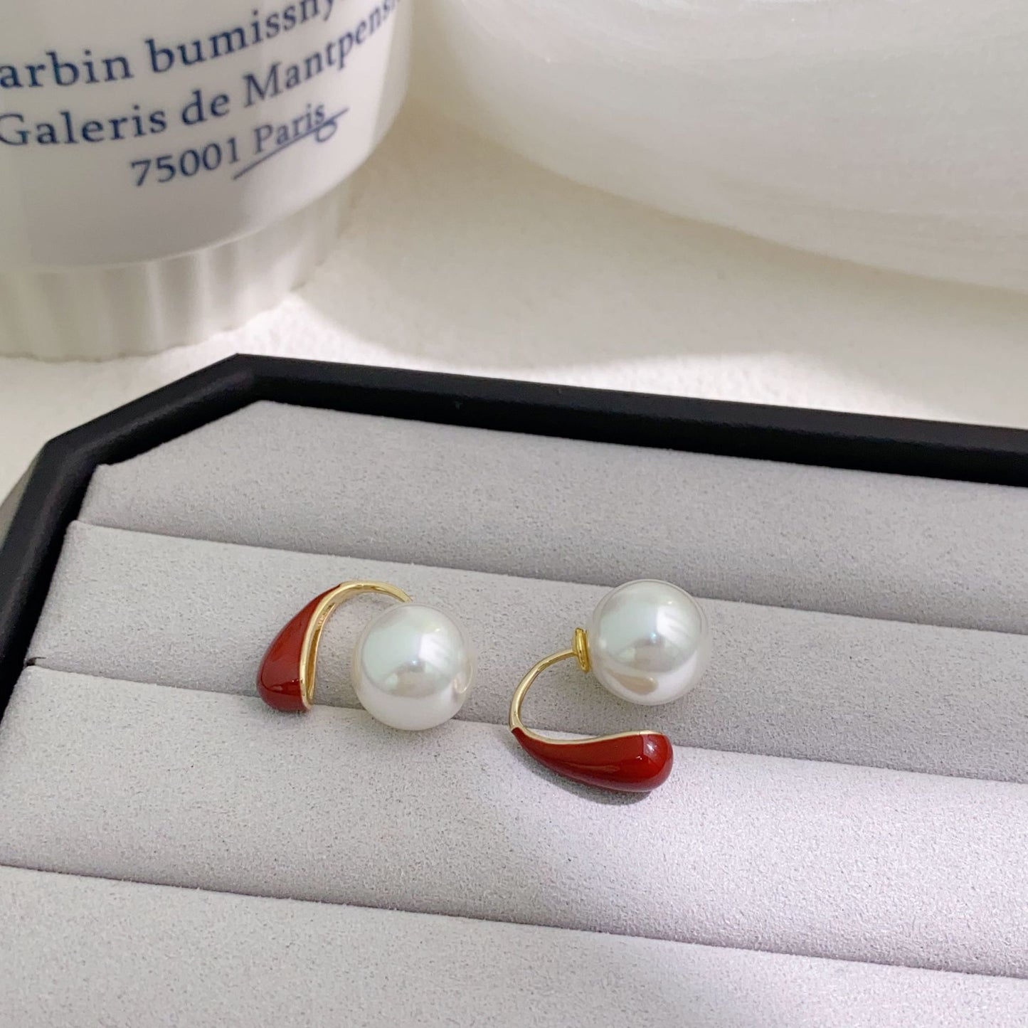 Women's French Retro Red Enamel Drip Glazed Earrings
