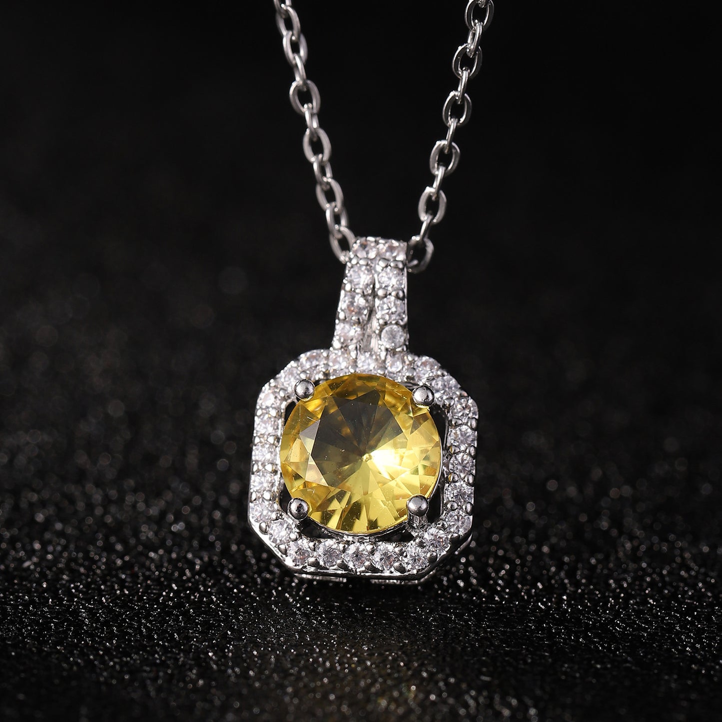 Female High-grade Full Diamond Light Luxury Necklaces