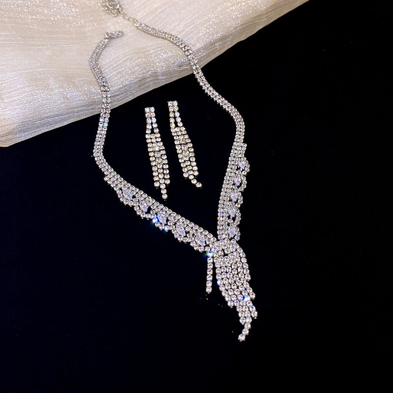 Women's High-grade Accessories Clavicle Chain Super Shiny Necklaces