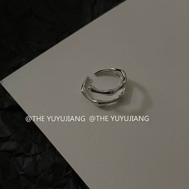 Women's & Men's Color Sier Plated Design Simple Flowing Spark Bone Joint Ring