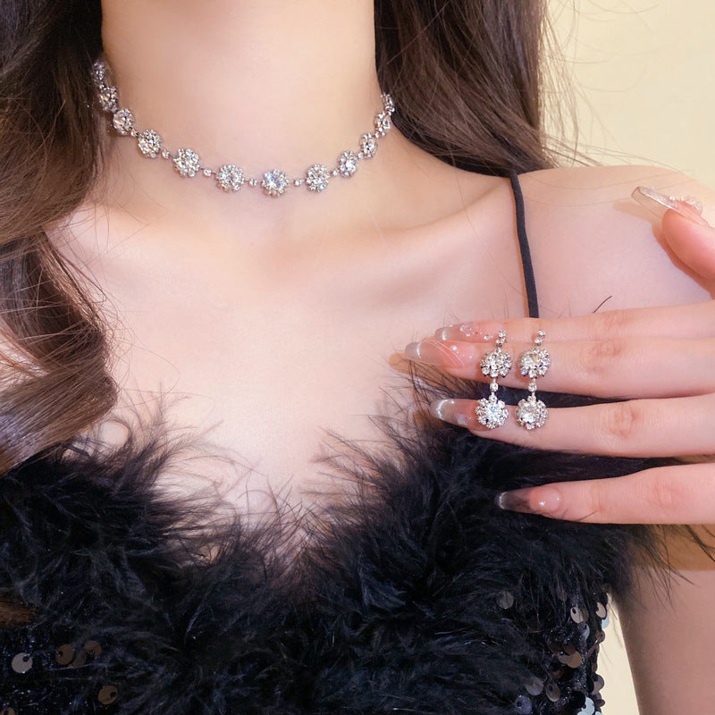 Women's High-grade Accessories Clavicle Chain Super Shiny Necklaces