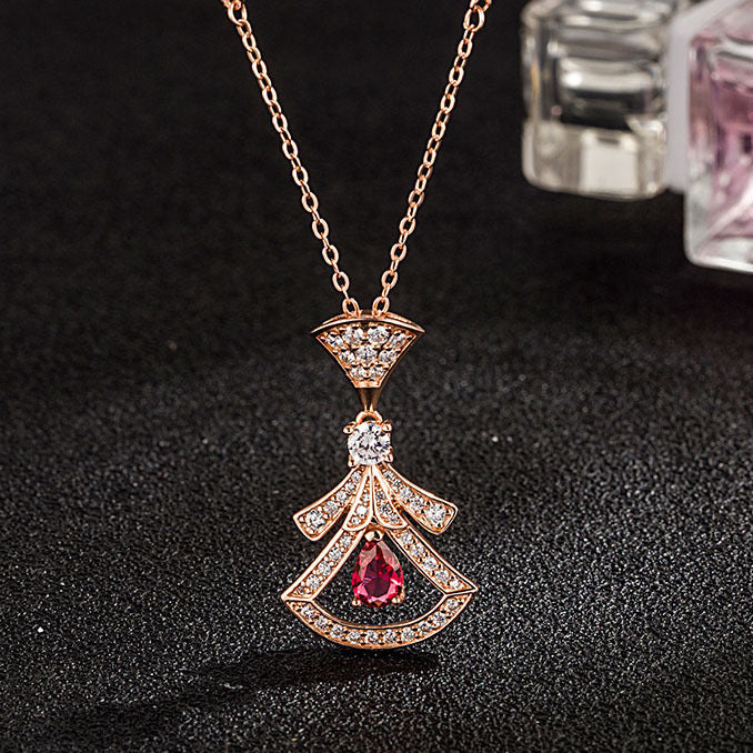 Women's Bao J High Quality V Gold Necklaces