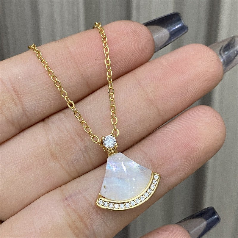 Women's Bao J High Quality V Gold Necklaces