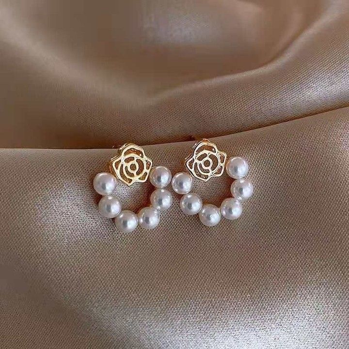 High-grade Temperament Ear Vintage Pearl Female Rings