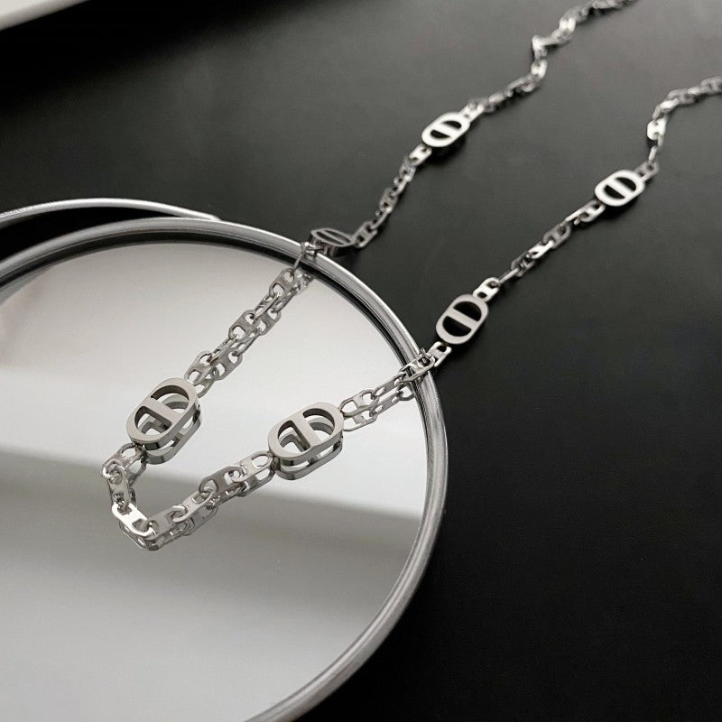 Women's Steel Pig Nose Light Luxury High-grade Retro Necklaces