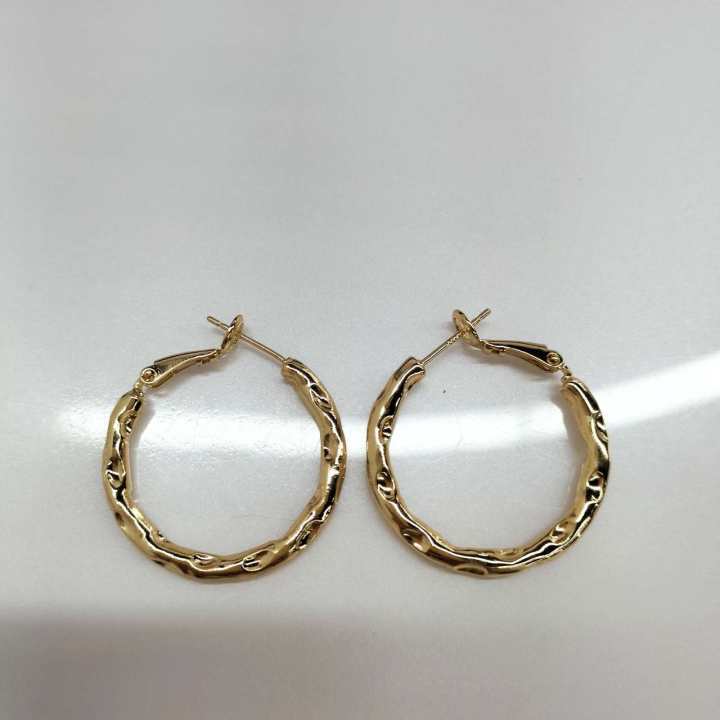 Women's Wind Irregular Twisted Ear Unique High Sense Earrings