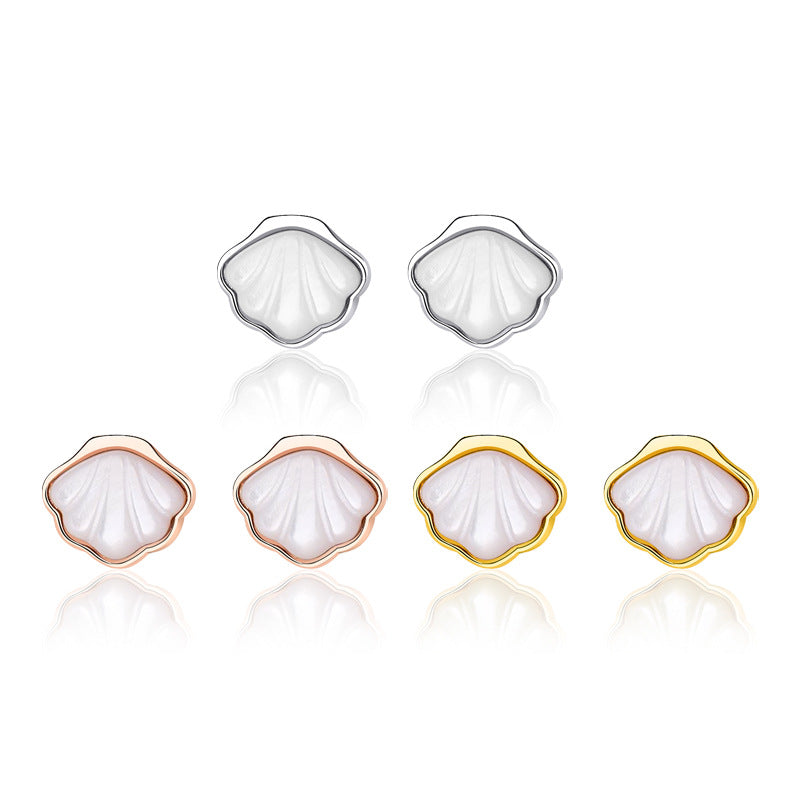 Women's Simple White Fritillary Clavicle Chain Jewelry Pendants