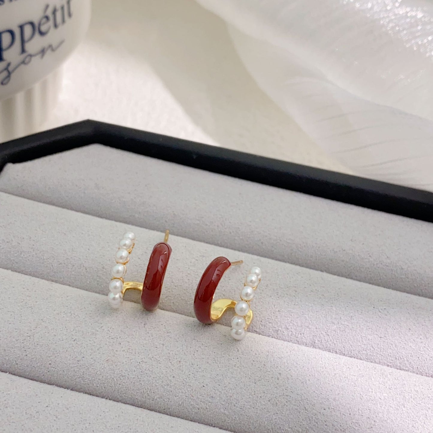 Women's French Retro Red Enamel Drip Glazed Earrings