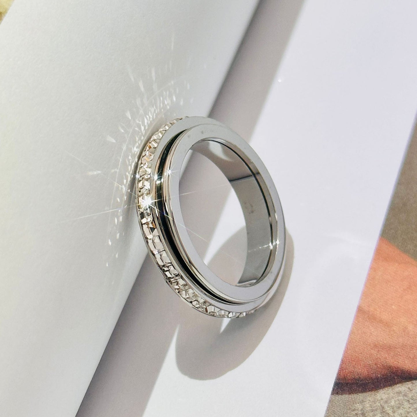 Women's & Men's Flash Double Single Row Tail Index Finger Fashion Rings