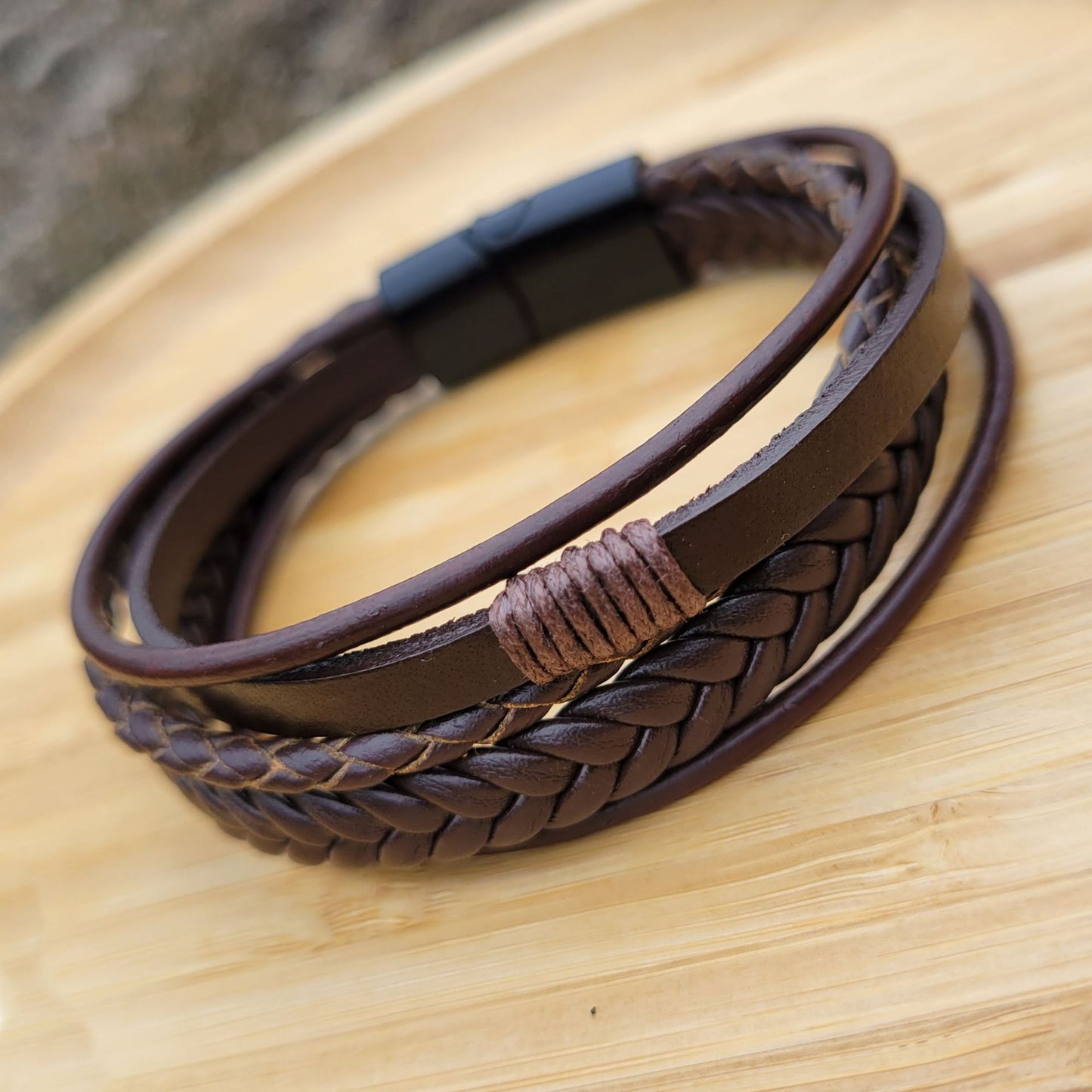 Men's Trendy Cowhide String Woven Leather Alloy Magnetic Bracelet