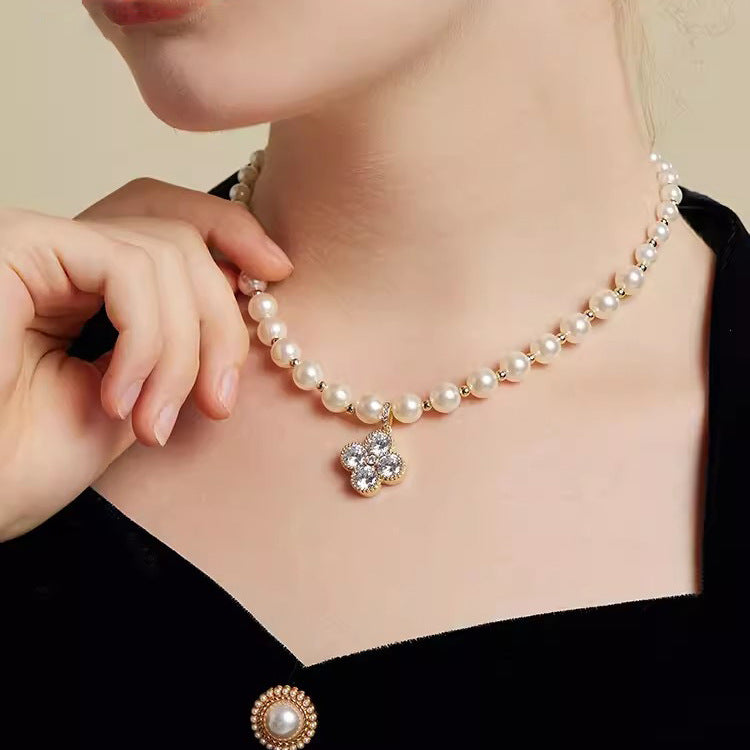 Women's Pearl Fashion Design Accessories Light Luxury Minority Necklaces