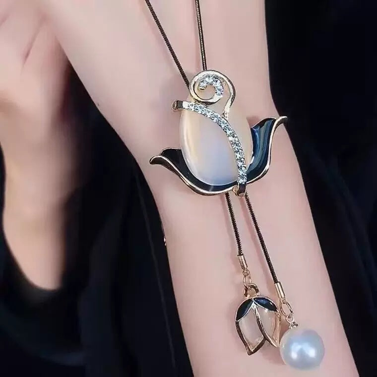 Women's Classic Sweater Chain Long Clothes Accessories Necklaces
