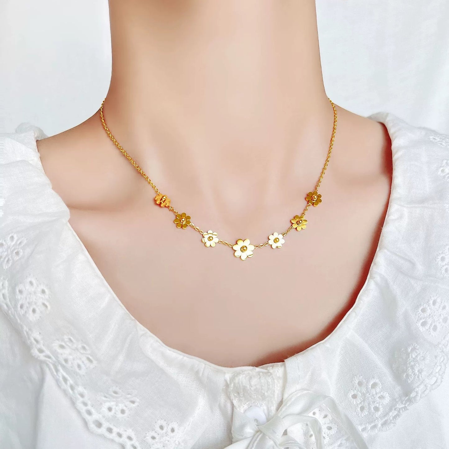 Steel Temperament Wild High-grade Clavicle Chain Exquisite Fashion Necklaces