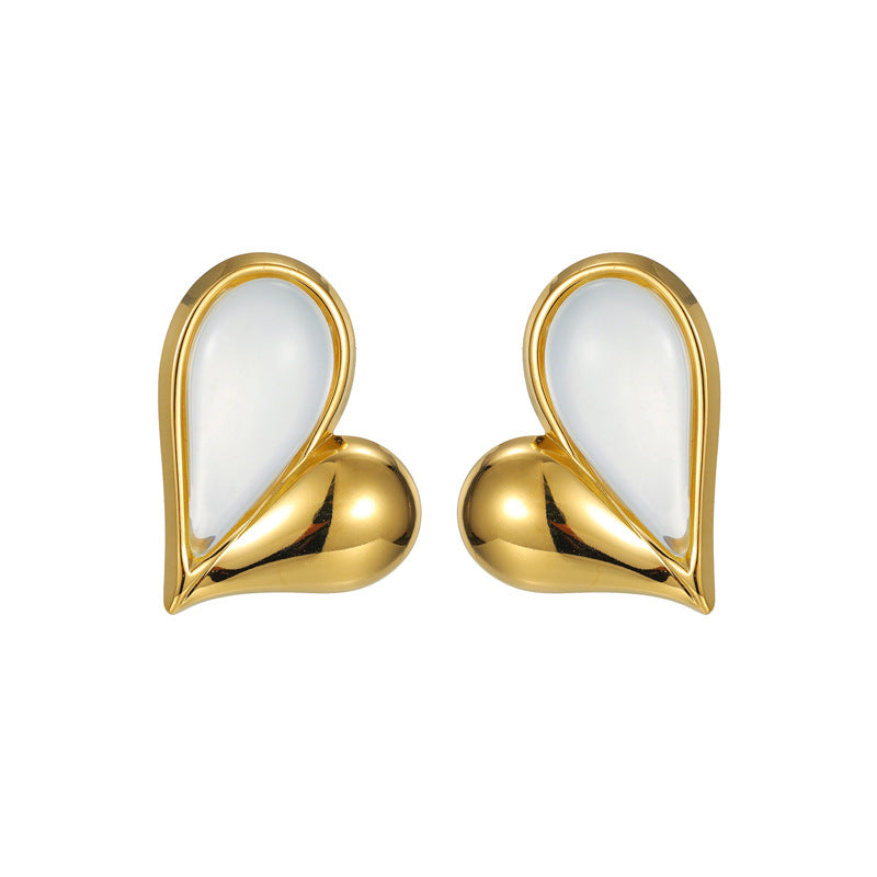 Women's Contrast Color Love Heart Gold Minority Fashion Stud Earrings