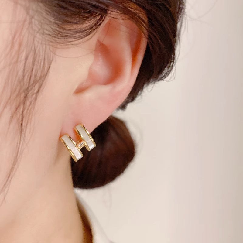 Women's High-grade Alphabet Letter Niche Design Light Earrings