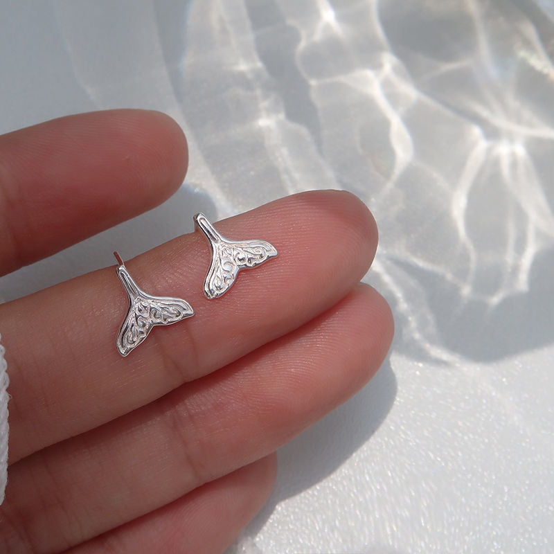 Women's Sterling Sier Simple Petite Niche Design Earrings