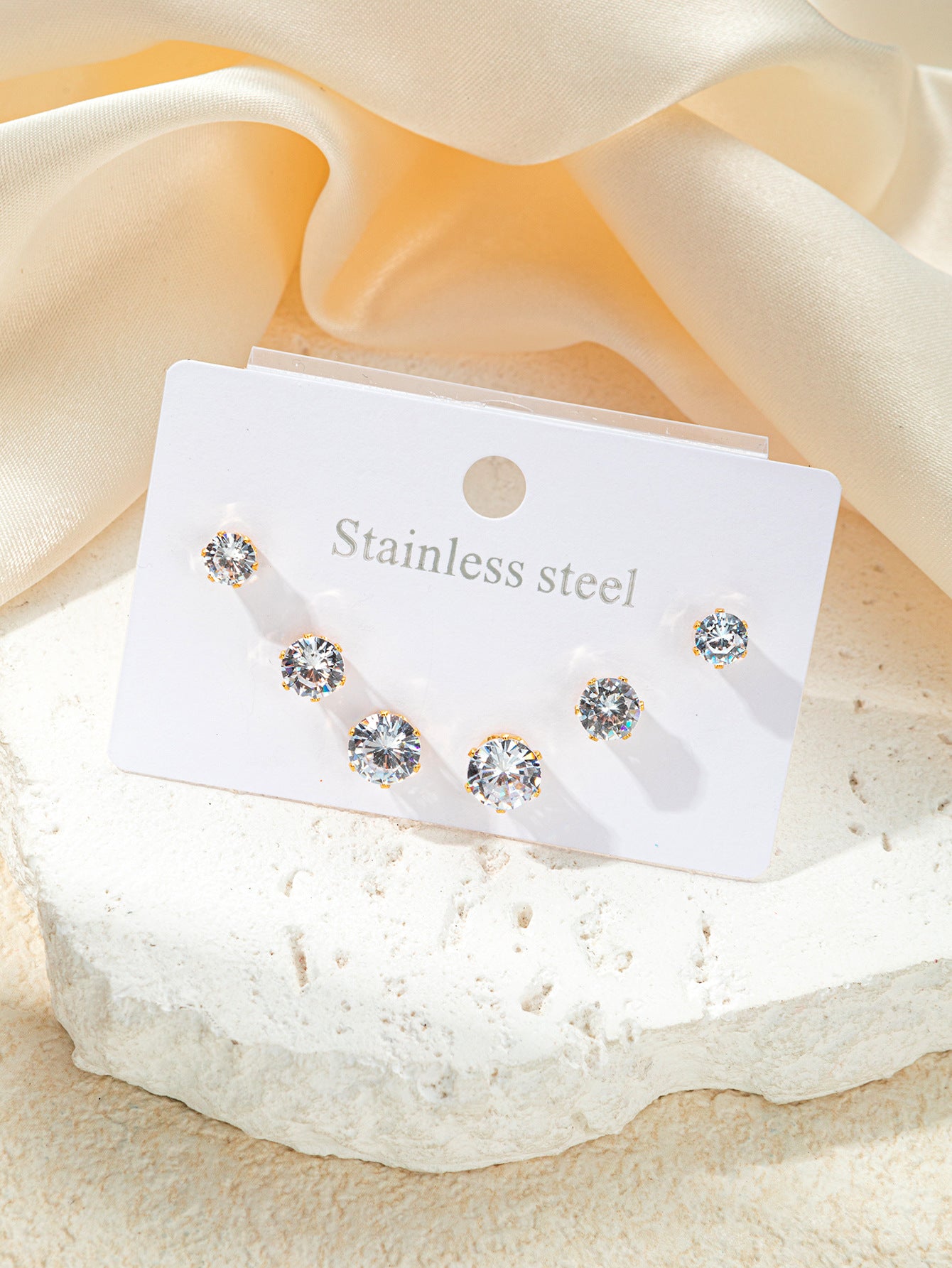 Women's Diamond Earings Set Fashion Item Design Sense Rings