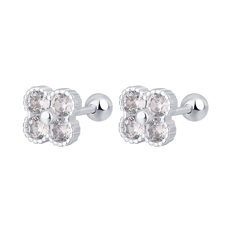 Clover Female Korean Style Fresh Simple Dignified Flowers Light Luxury Stud Earrings