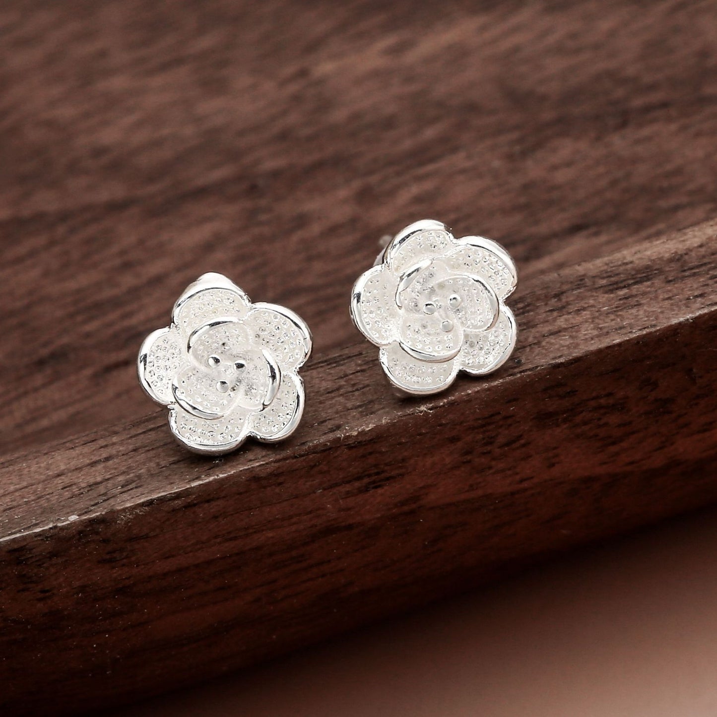 Women's Glazed Surface Matte Love Fashion Sier Plated Earrings