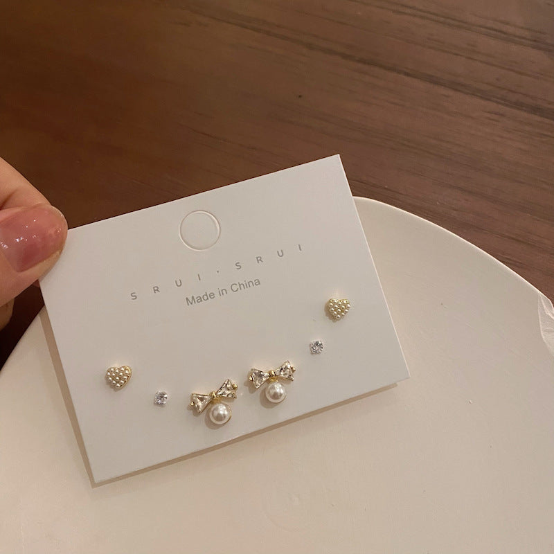 Women's Gentle Elegant Pearl Earings Set Design Earrings