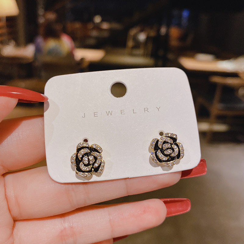 Needle Camellia Woman Super Fairy Retro Earrings