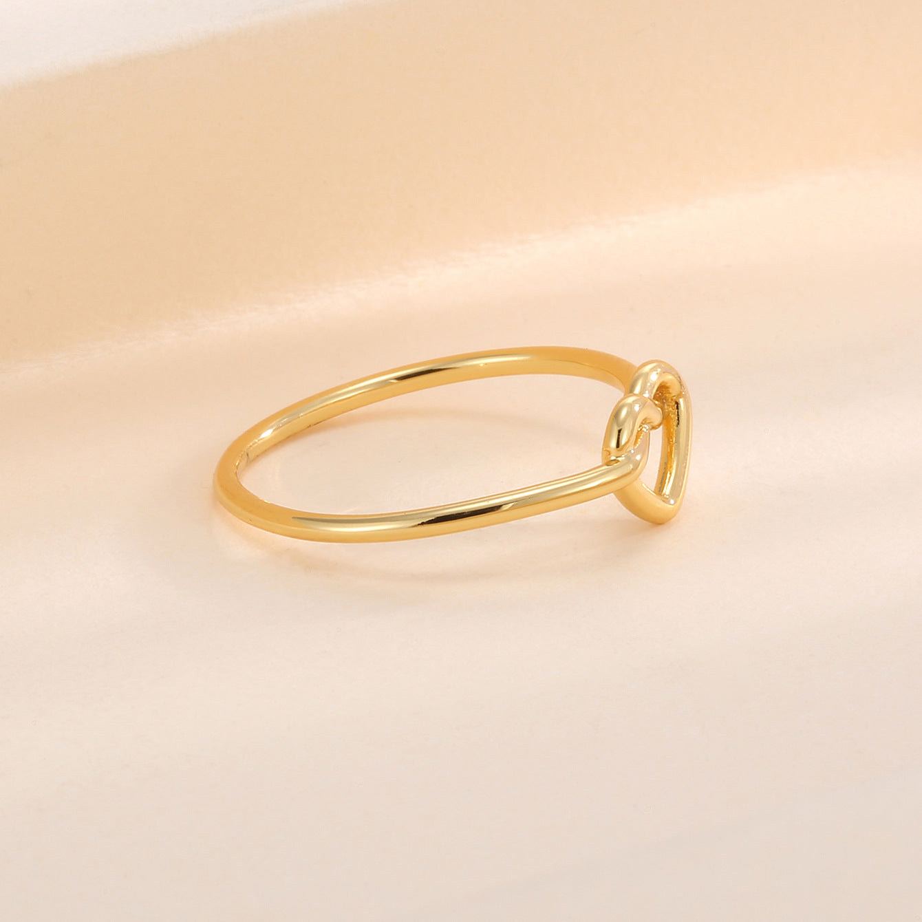 Women's Korean Style Light Luxury Simplicity Hollow Rings