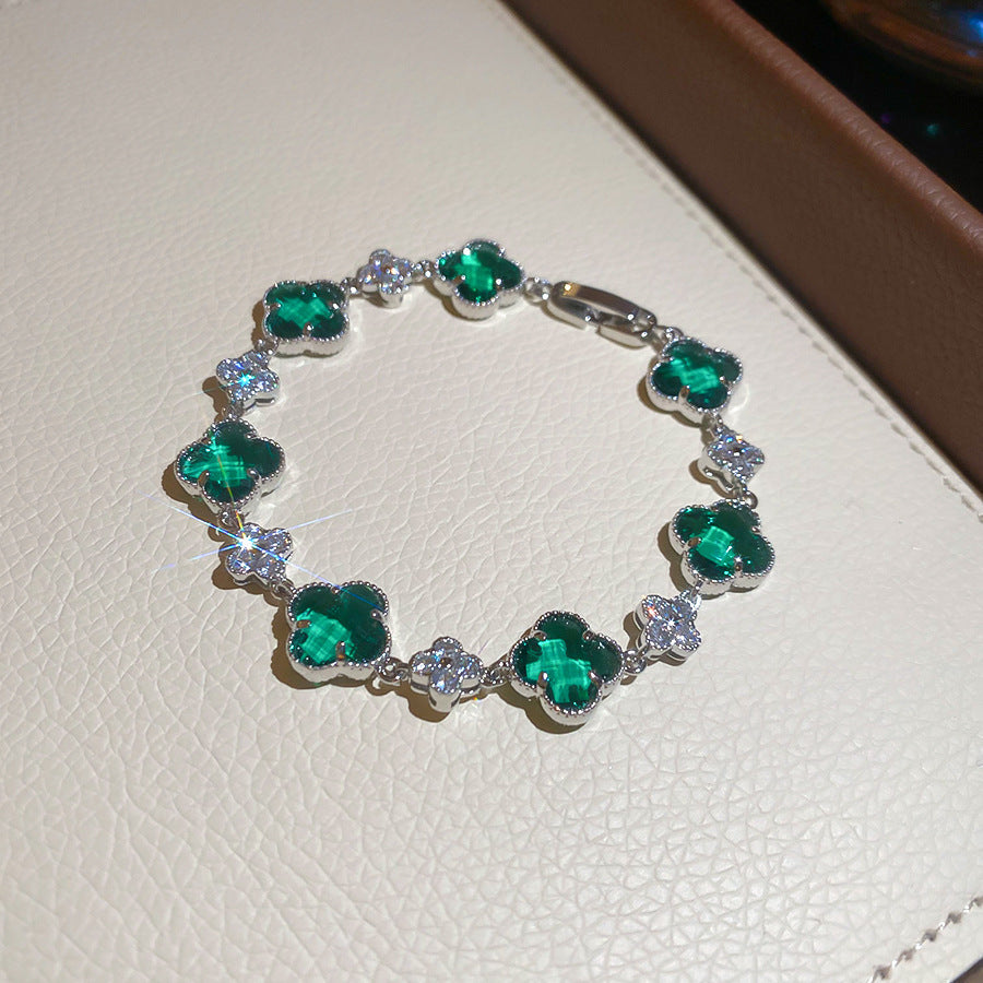 Women's Heart-shaped Zircon Adjustable Simple Fashion Light Luxury Bracelet