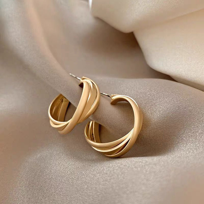 Women's Golden Light Luxury High-grade Metal Design Earrings