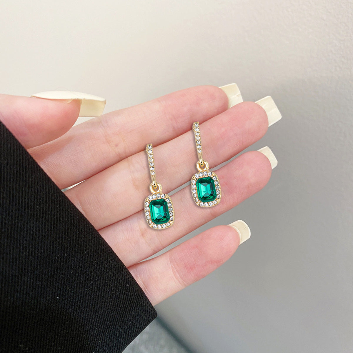 Women's Sier Needle Simple Personality Green Diamond Flower Love Heart Earrings