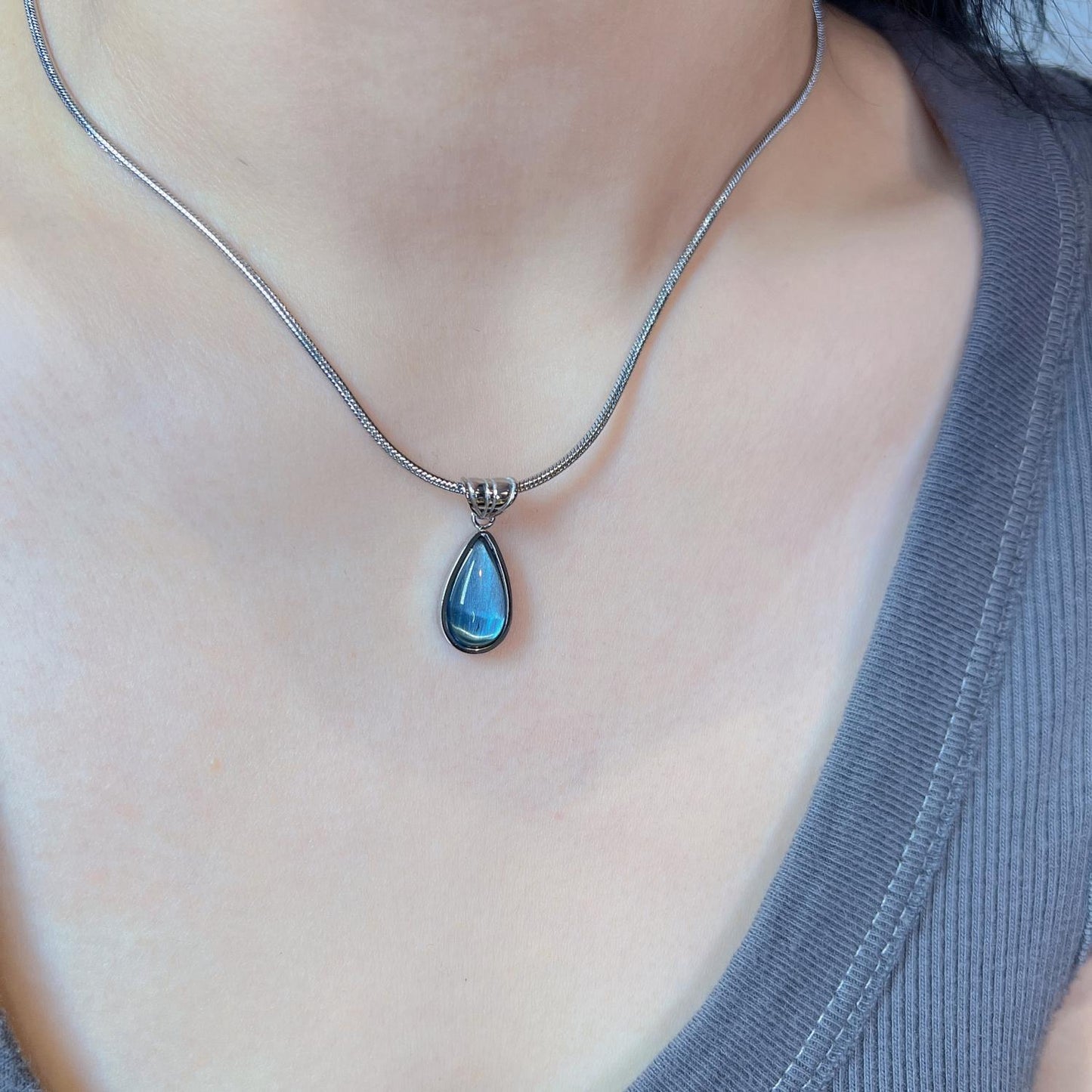 French Simple Temperament Water Drop Titanium Steel Female Blue Necklaces
