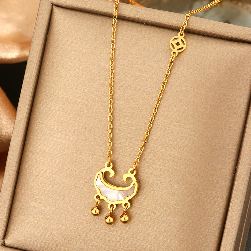 Fresh Titanium Steel Short Pearl High-grade Necklaces